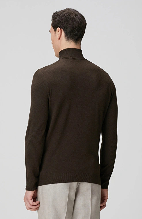 MEN'S Brown Turtleneck Knit Sweater