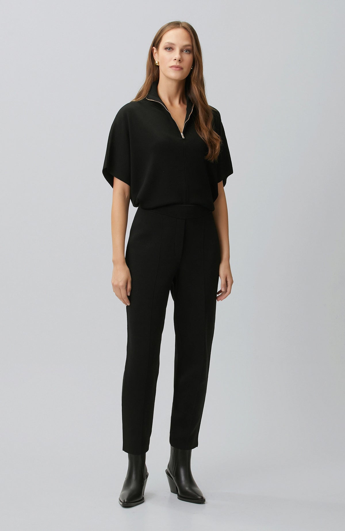WOMEN'S LOOSE FIT BASIC KNITTED SWEATER