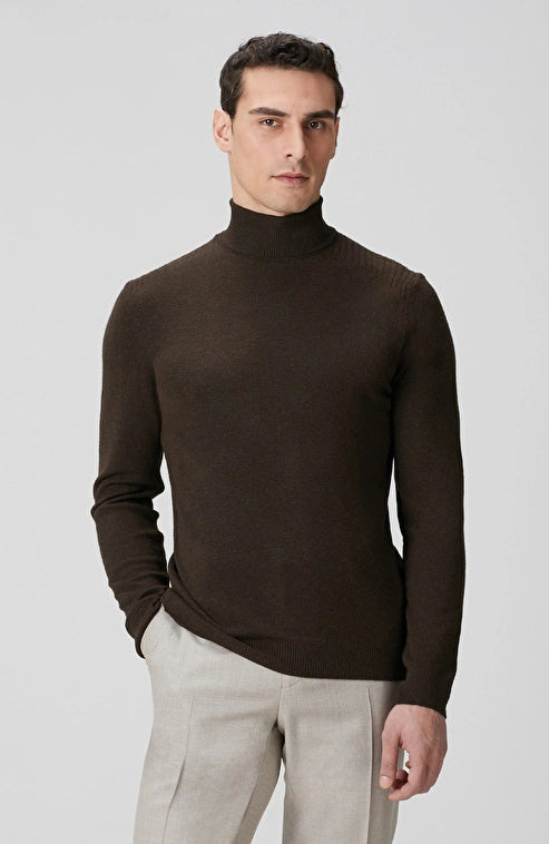 MEN'S Brown Turtleneck Knit Sweater