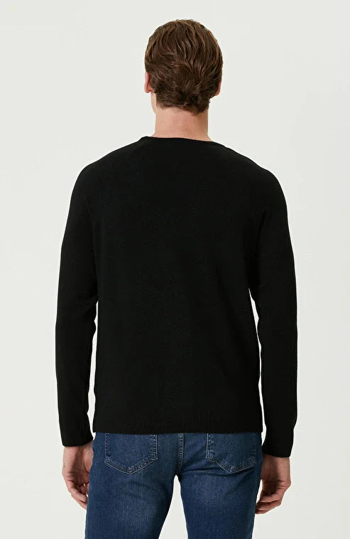 MEN'S sweater
