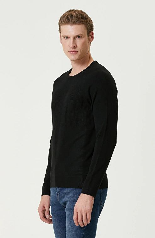 MEN'S sweater