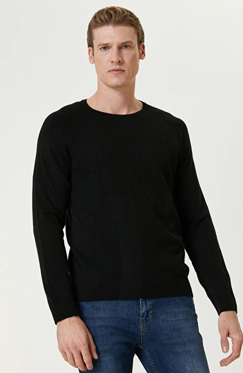 MEN'S sweater