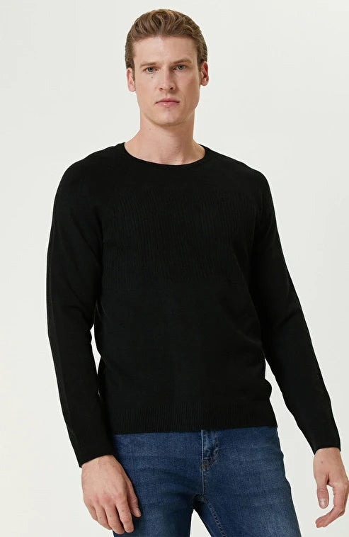 MEN'S sweater
