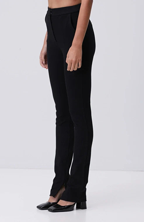 WOMEN'S Pants