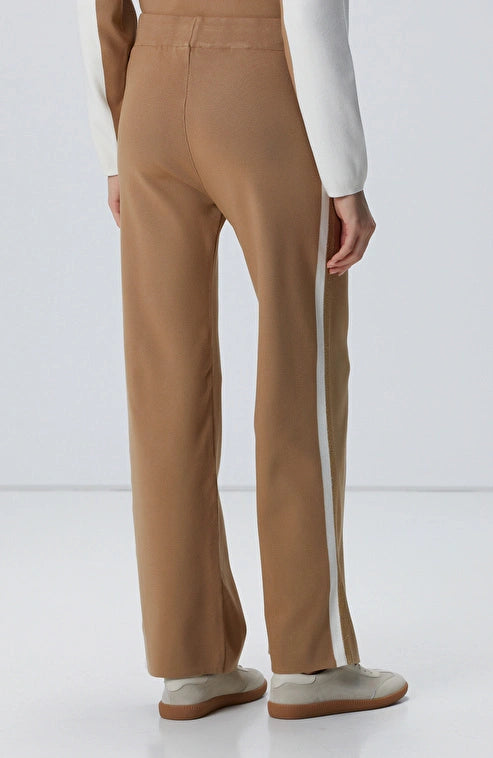 WOMEN'S Camel Off-White Knitted Trousers