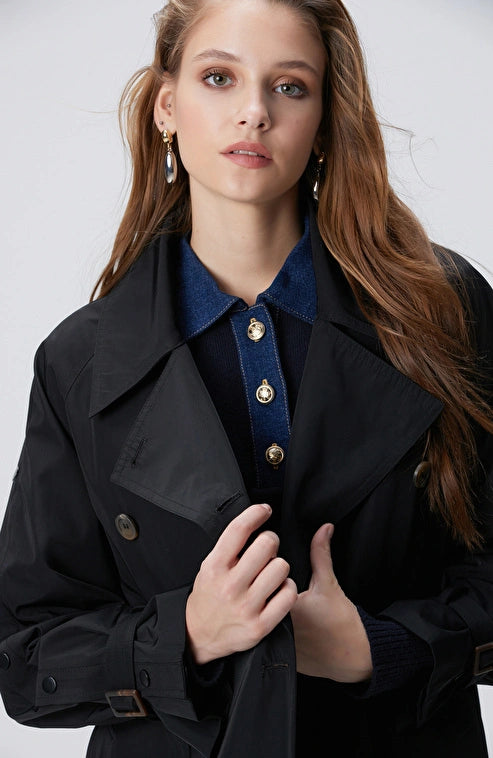 WOMEN'S Black Buttoned Trench Coat