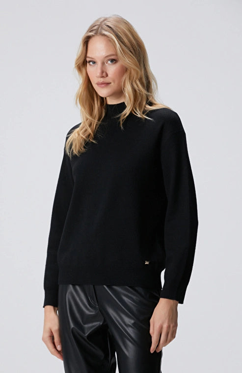 WOMEN'S Black Stand Collar Knitwear Sweater