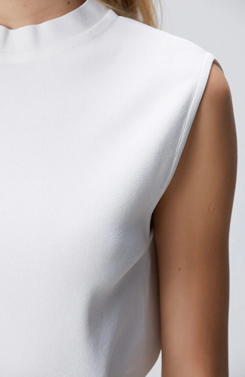 WOMEN'S Off-White Sweater