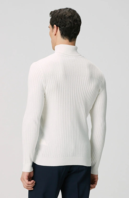 MEN'S Off-White Turtleneck Knit Sweater