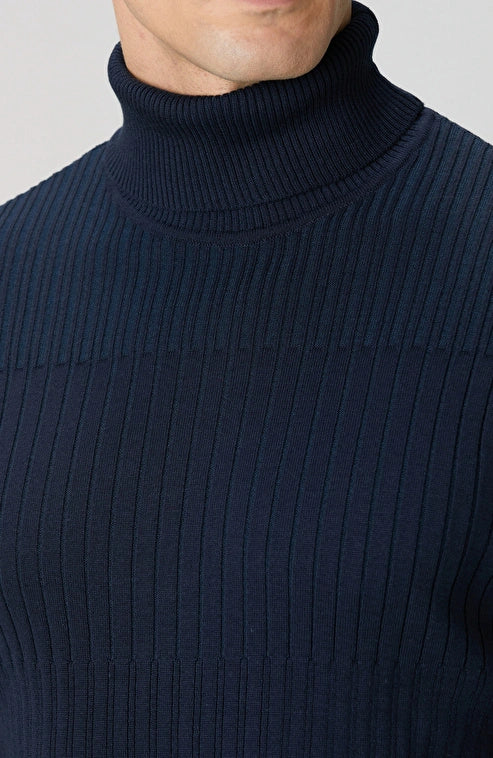 MEN'S Navy Blue Turtleneck Knit Sweater