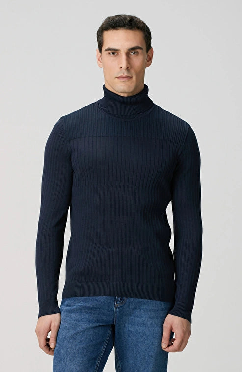 MEN'S Navy Blue Turtleneck Knit Sweater