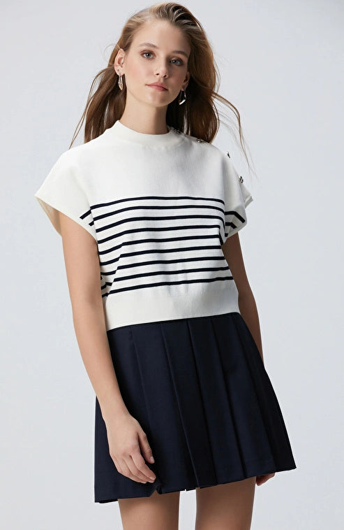WOMEN'S White Striped Sweater
