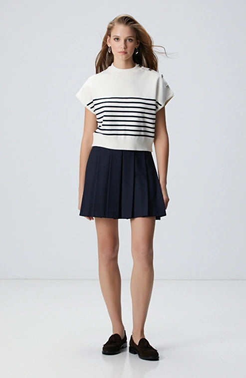 WOMEN'S White Striped Sweater
