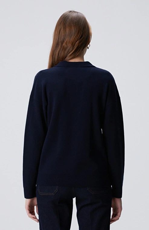 WOMEN'S Dark Navy Sweater