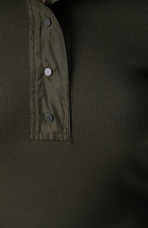 WOMEN'S N-Tech Khaki T-shirt