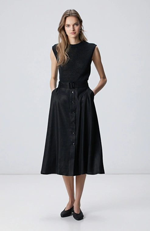WOMEN'S Black Sleeveless Knit TOP