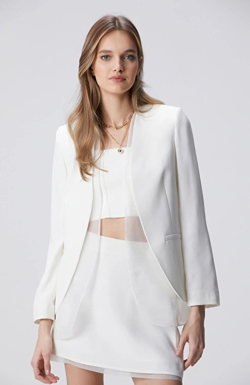 WOMEN'S Off-White Chiffon Detail Evening Jacket