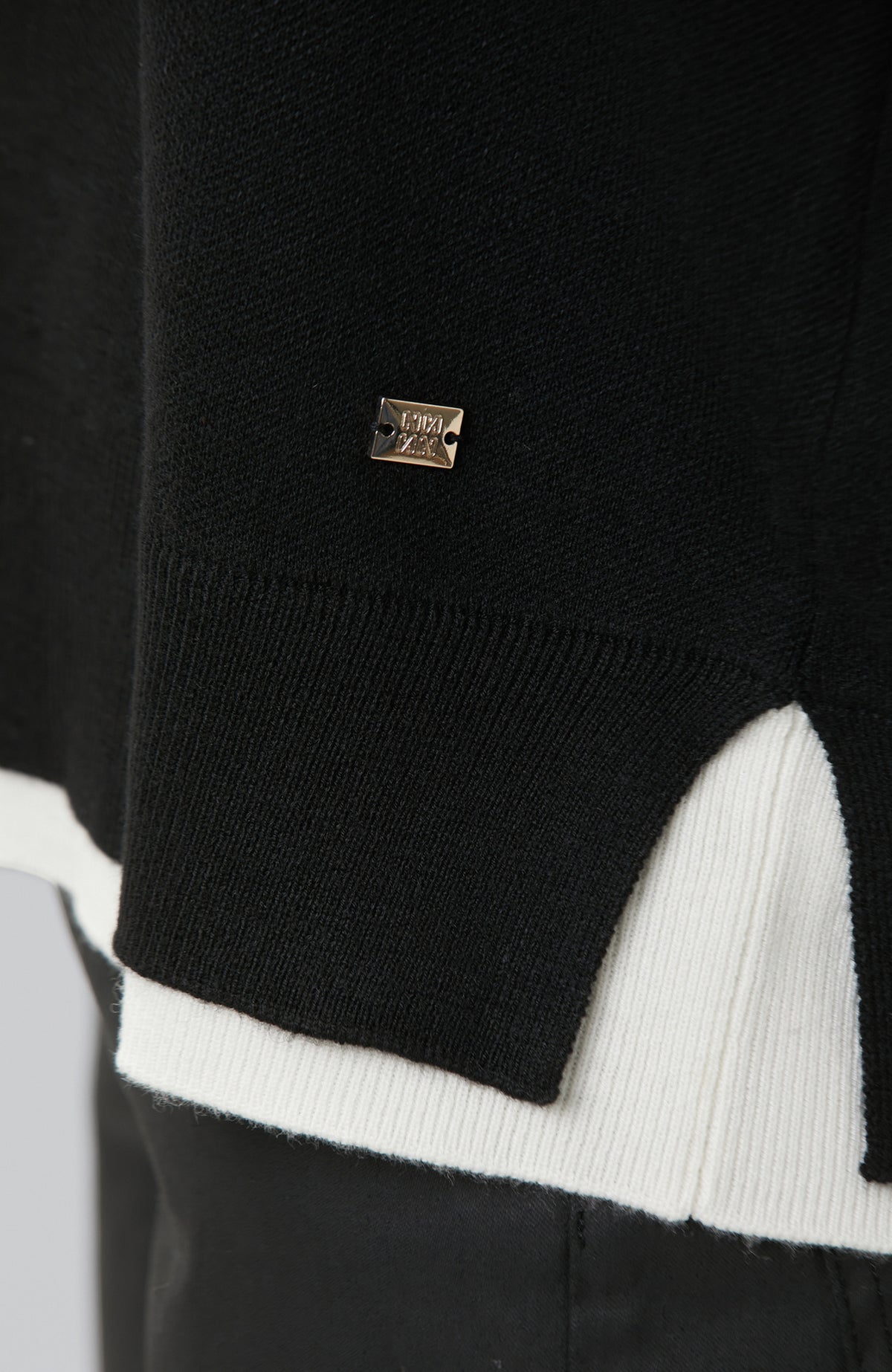 WOMEN'S Black Double Color Oversize Wool Blend Knitwear Sweater