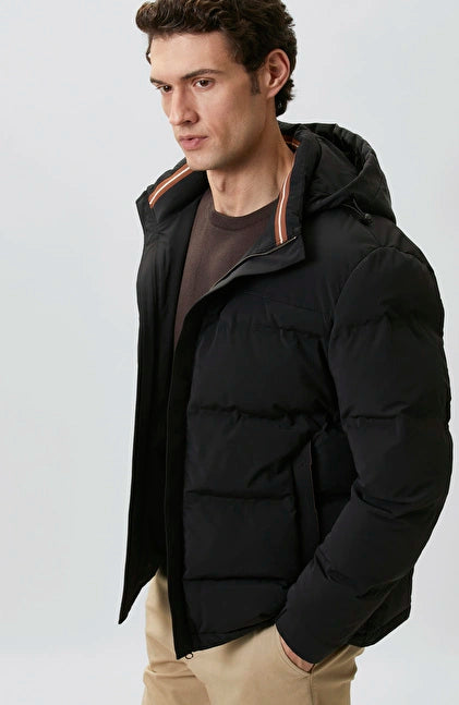 MEN'S JACKET WITH CHEST POCKET DETAIL
