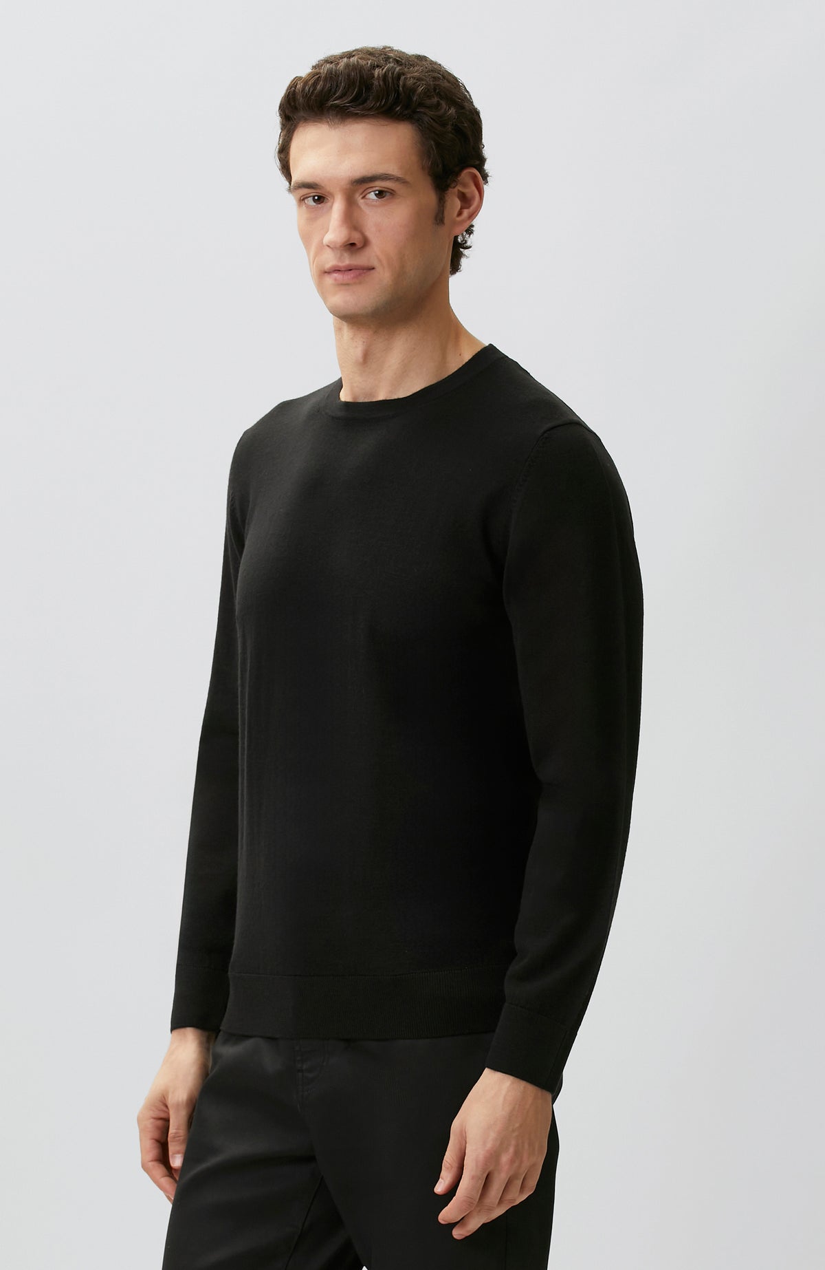 MEN'S Black Wool Blend Knit Sweater