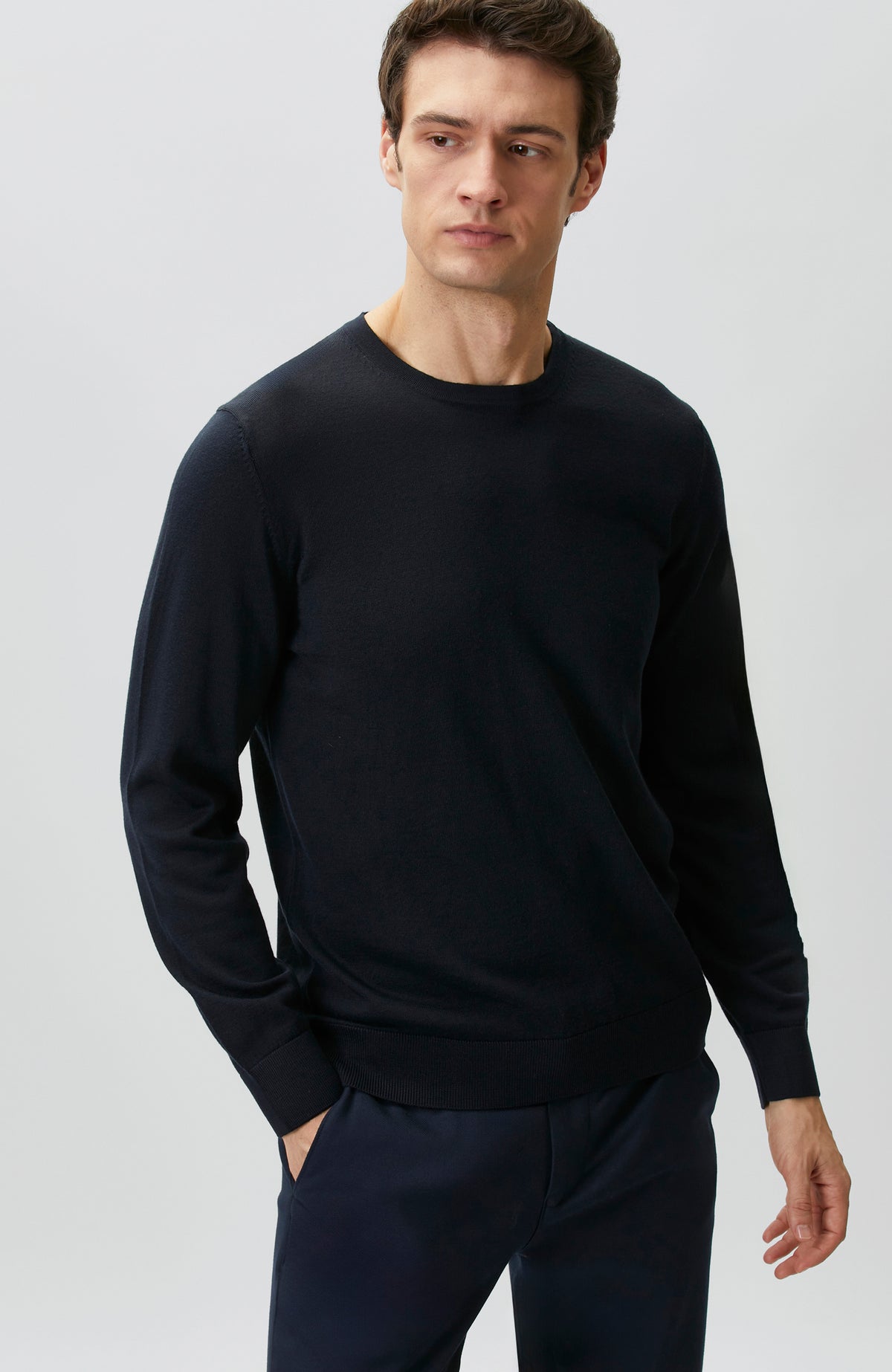MEN'S Navy Blue Wool Blend Knit Sweater