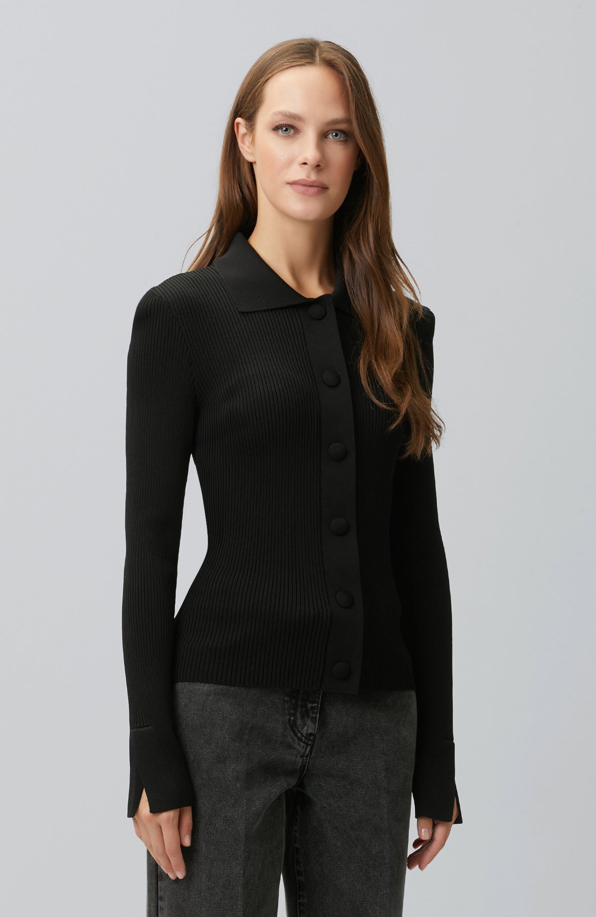 WOMEN'S Black Sleeve End Slit Detailed Cardigan