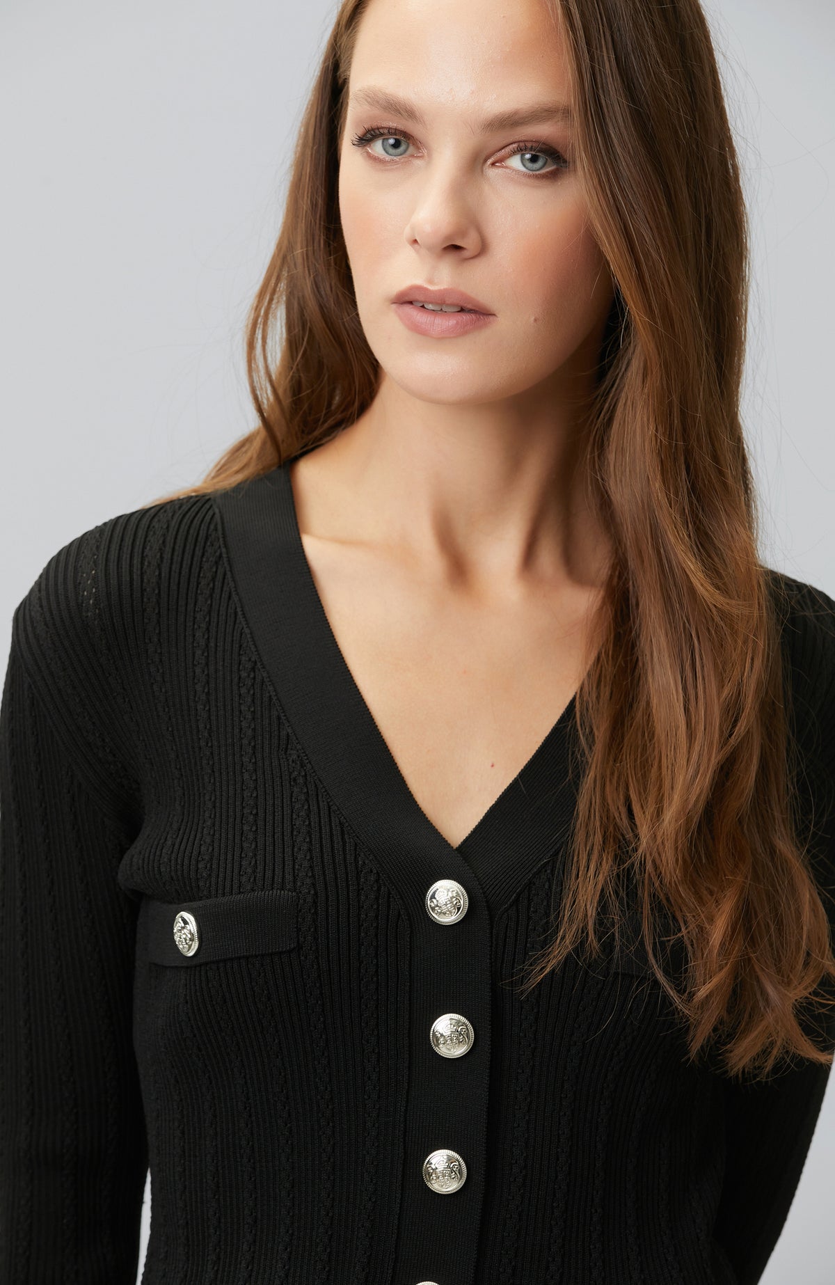 WOMEN'S Black Crop Form Cardigan