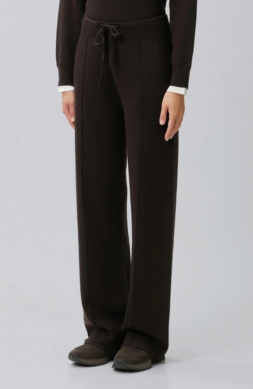 WOMEN'S knitted tracksuit