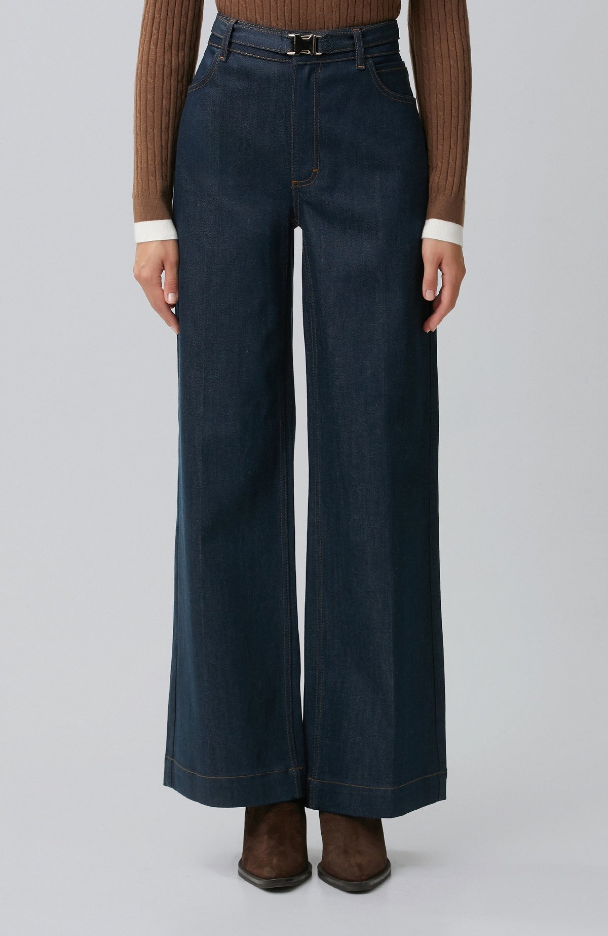 WOMEN'S Denim Pants with Ironed Grip and Buckle Belt Detail