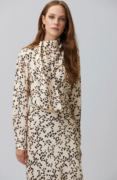 WOMEN'S Shawl Collar Patterned Blouse