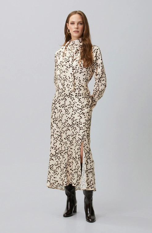 WOMEN'S Shawl Collar Patterned Blouse