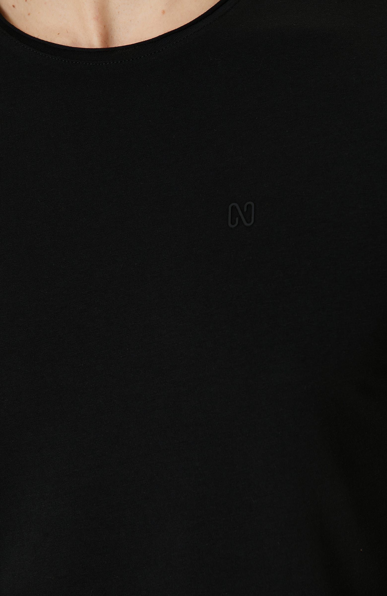 MEN'S TSHIRT