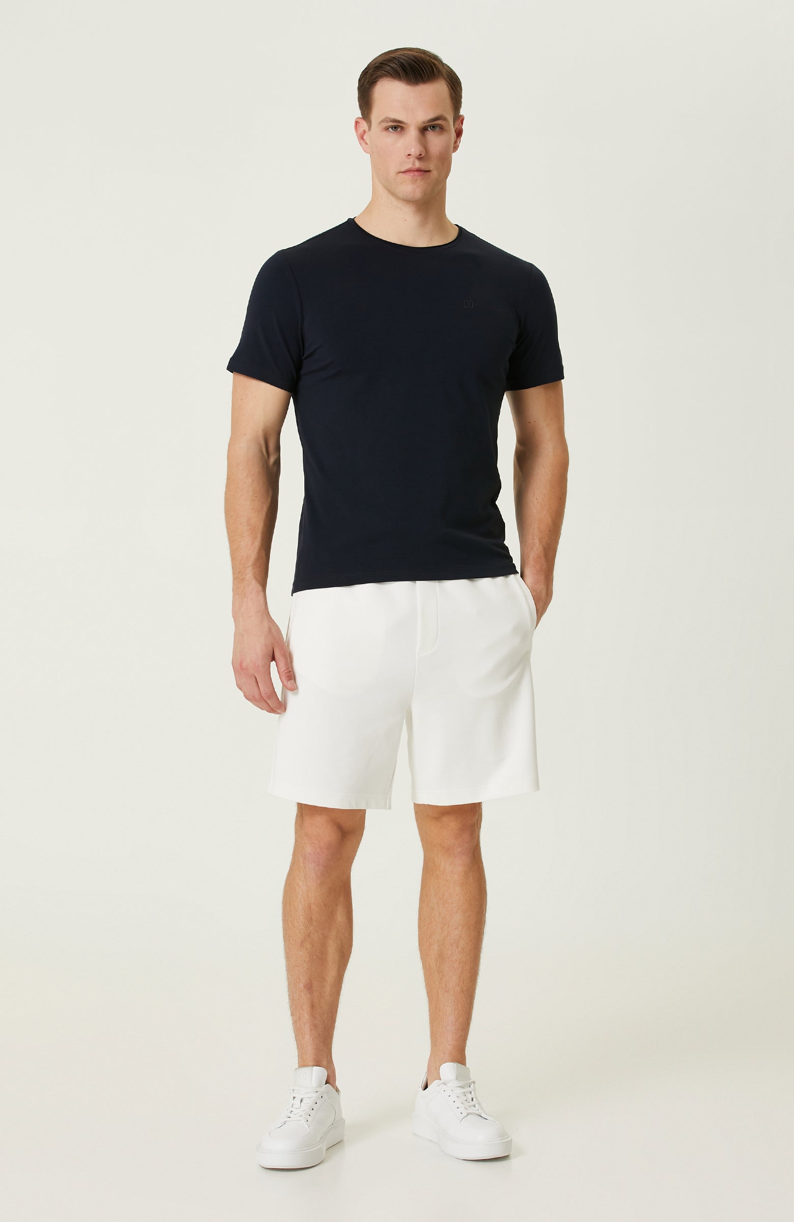 MEN'S TSHIRT