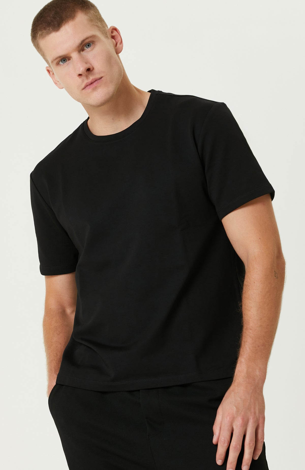 MEN'S N-Tech Black Basic T-Shirt
