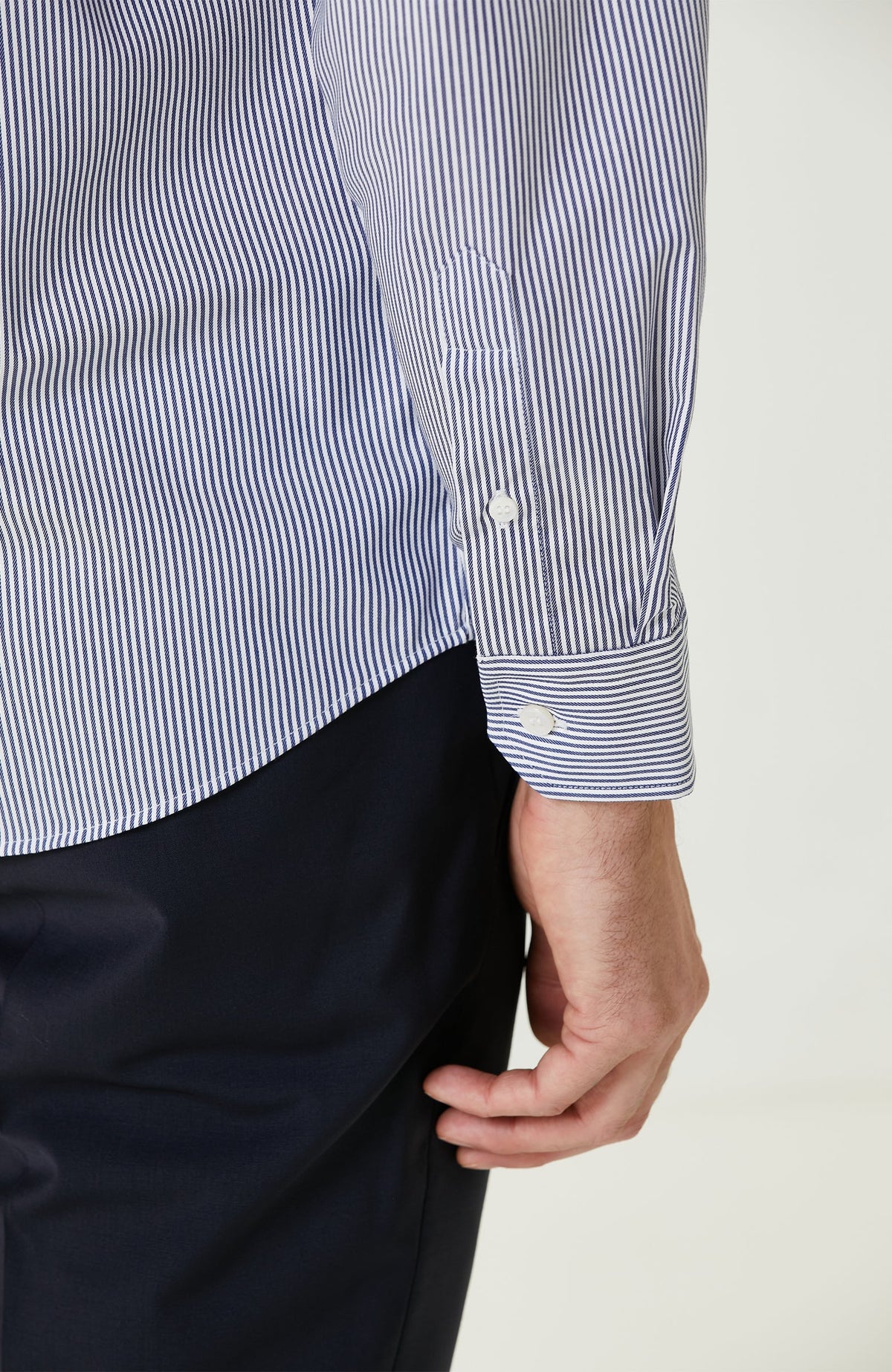 MEN'S Navy Blue White Striped Non-Iron Shirt