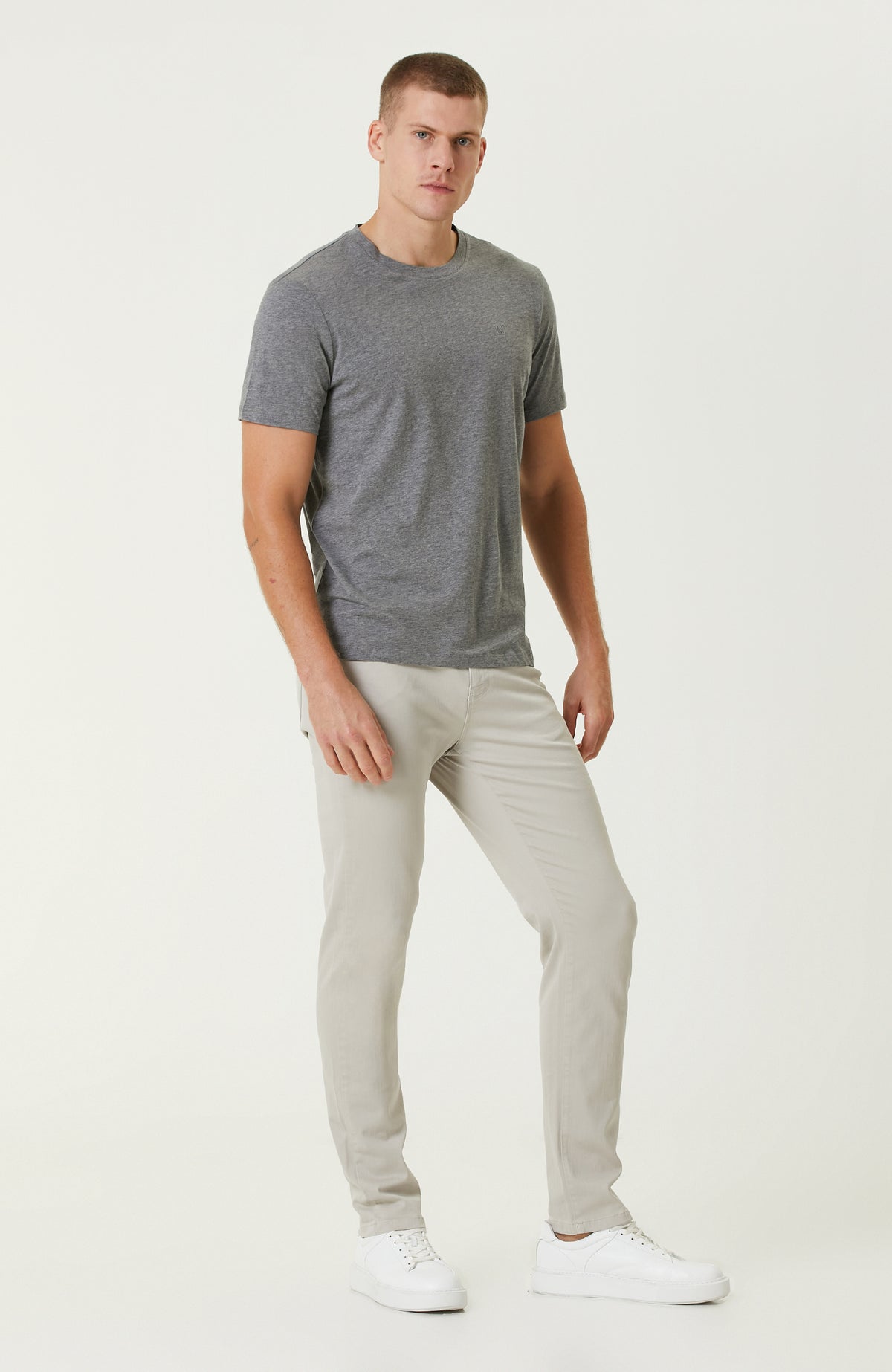 MEN'S TSHIRT