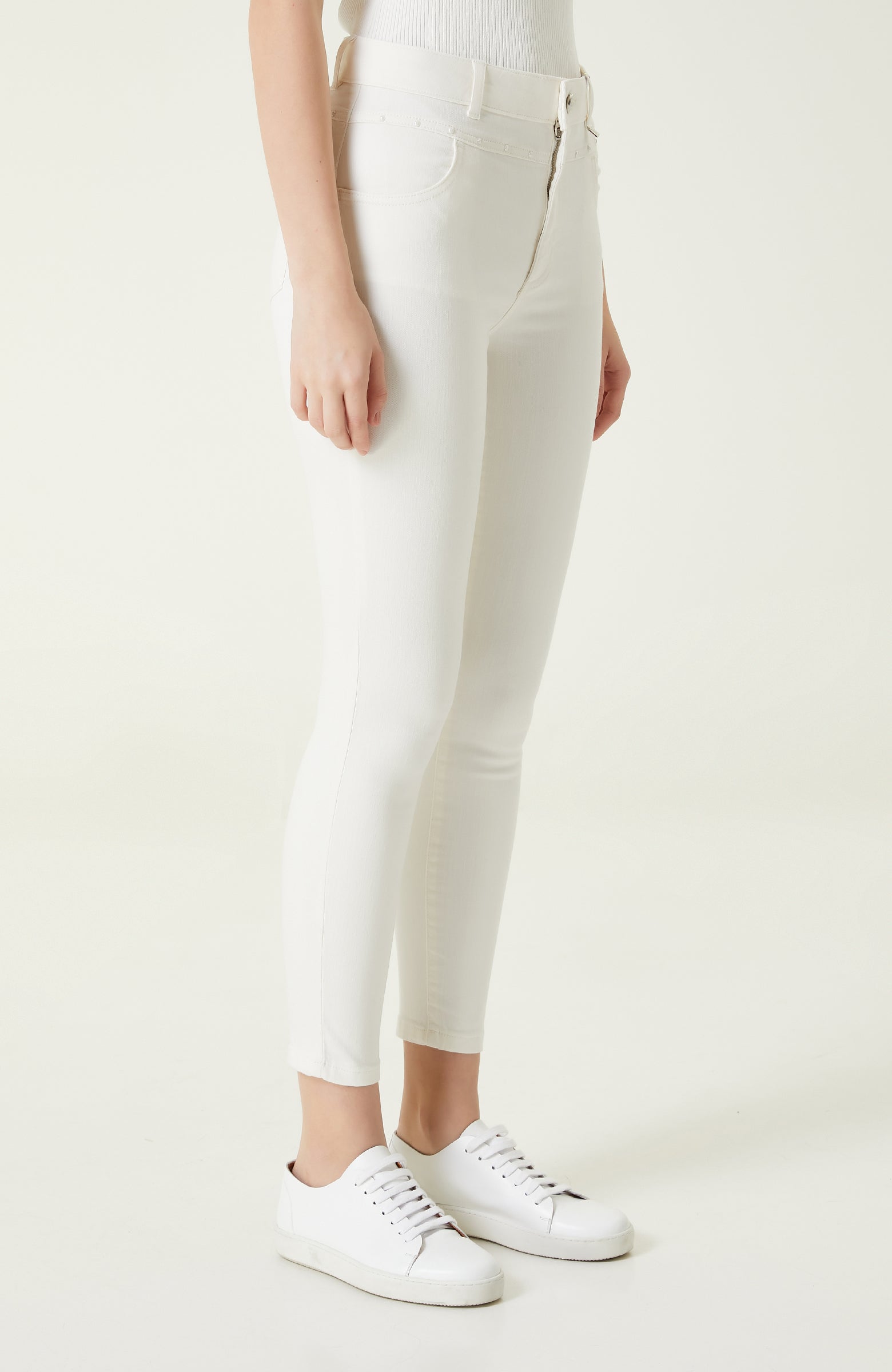 WOMEN'S DENIM TROUSERS