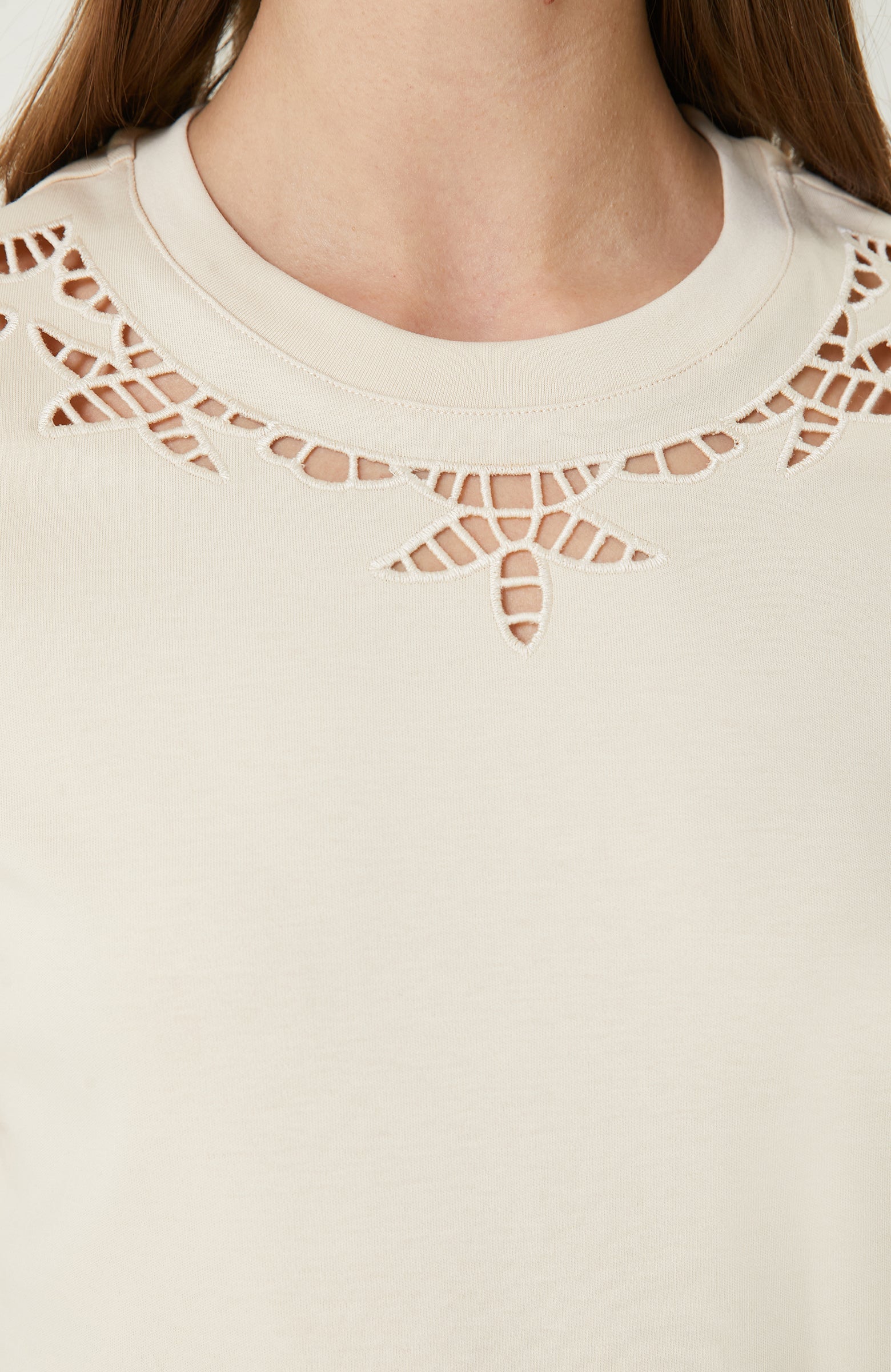 WOMEN'S TSHIRT