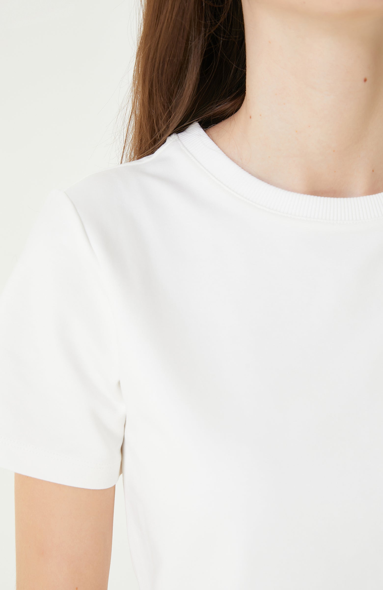 WOMEN'S White T-shirt
