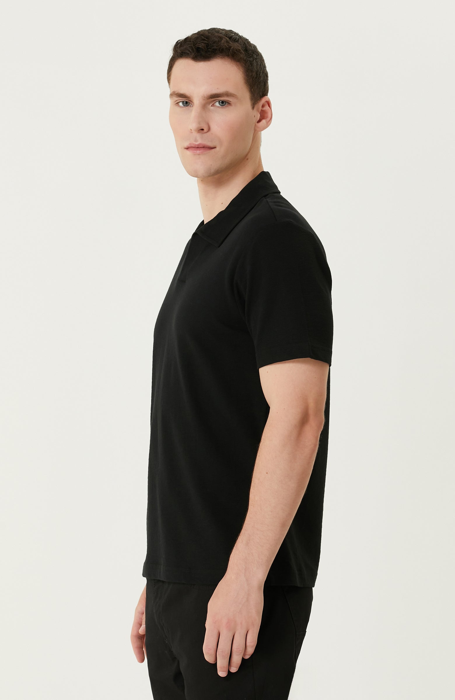 MEN'S BLACK POLO T-SHIRT