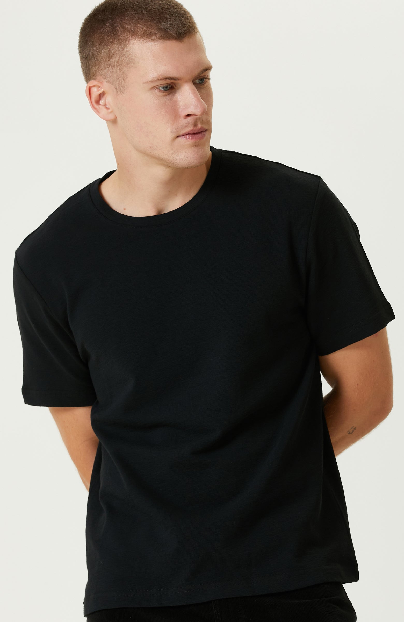 MEN'S TSHIRT
