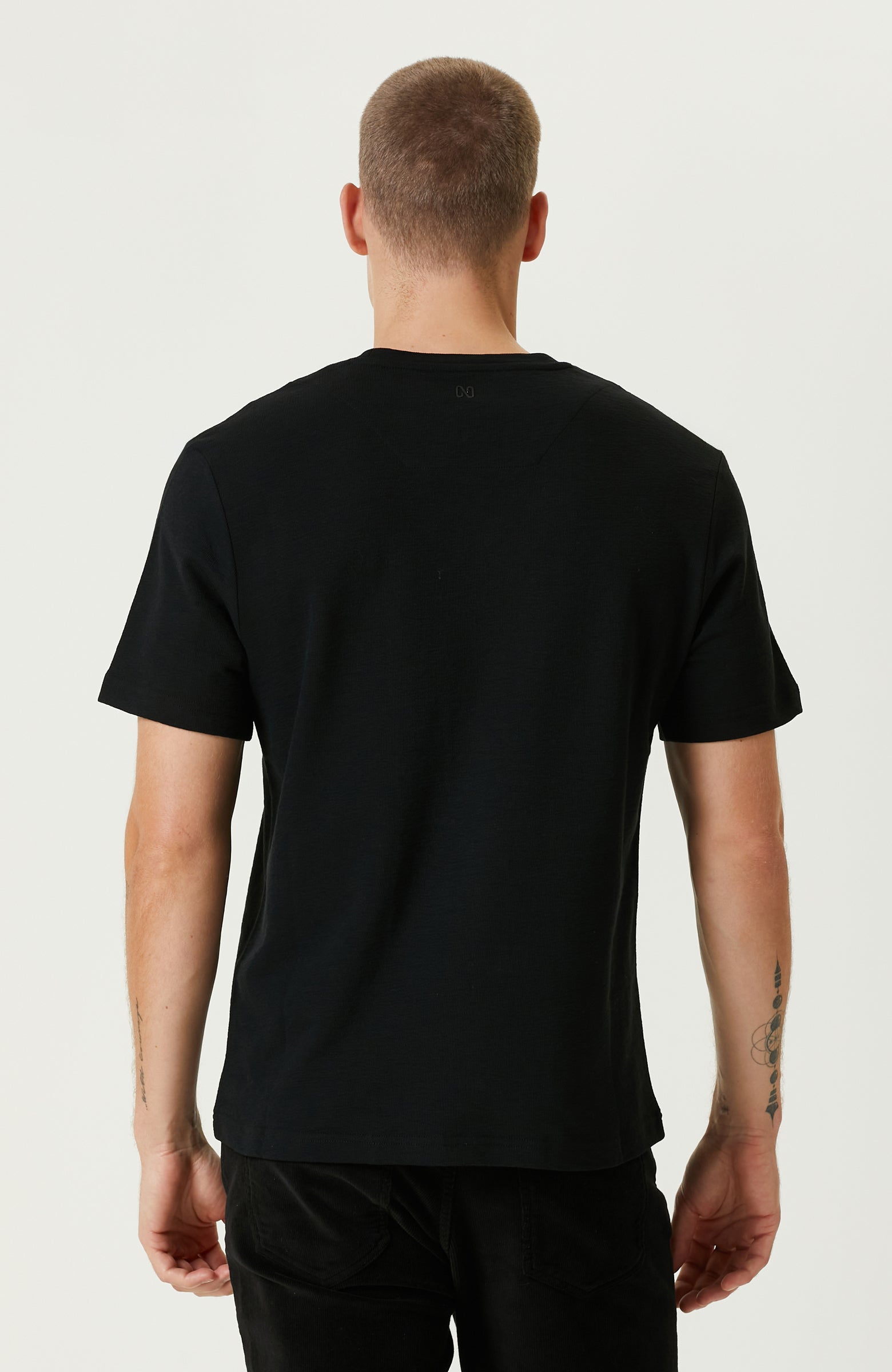 MEN'S TSHIRT