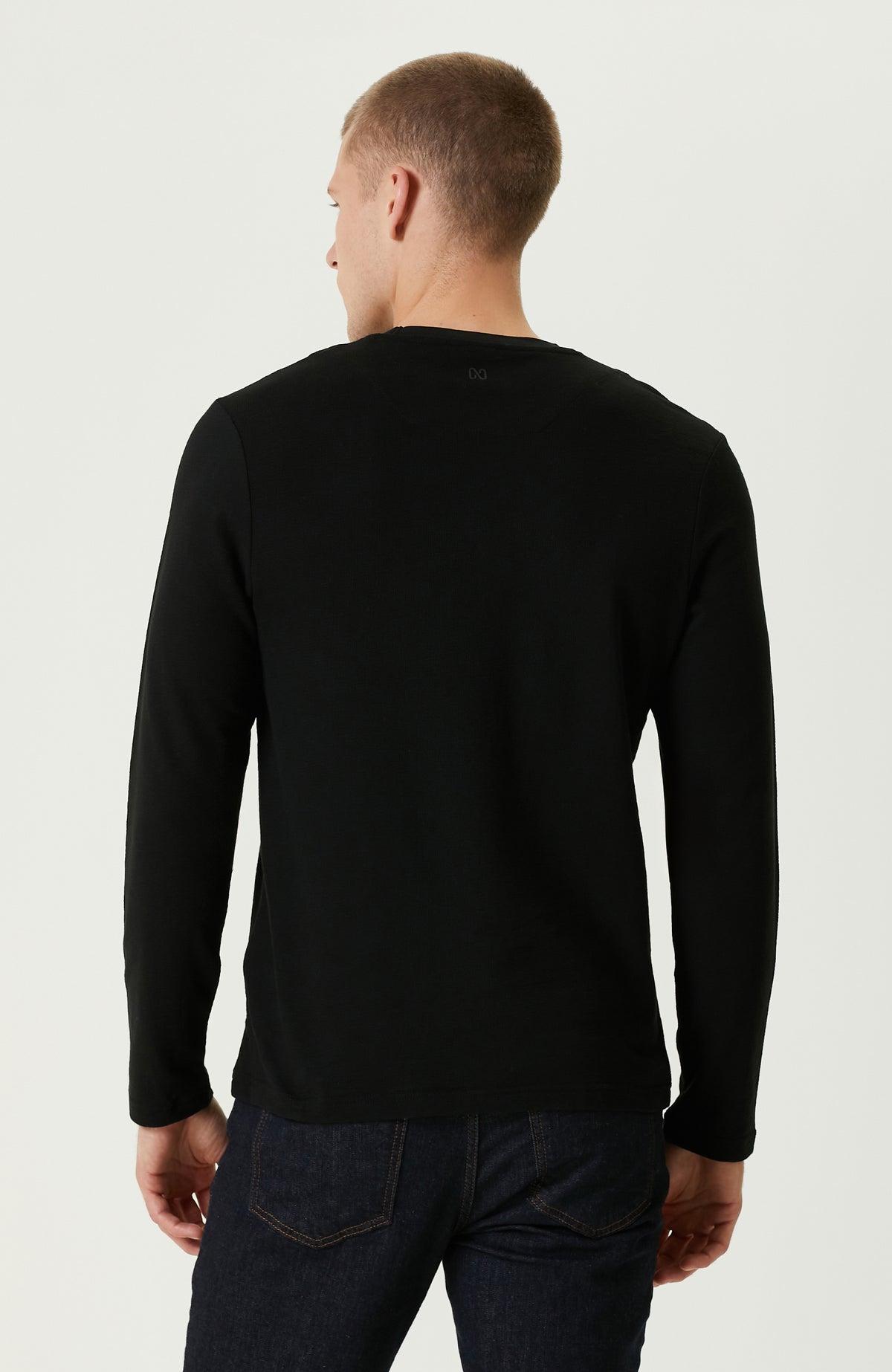 MEN'S TSHIRT