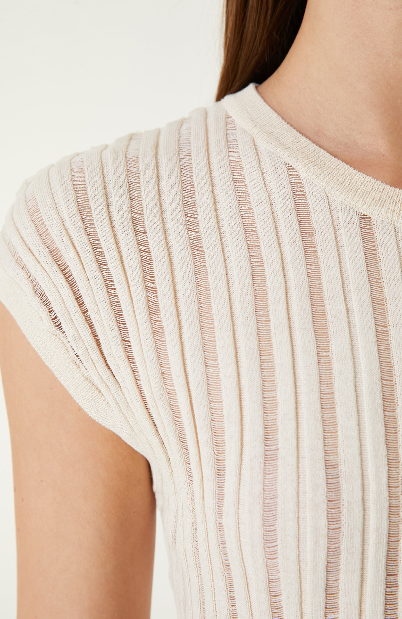 WOMEN'S Beige Sweater