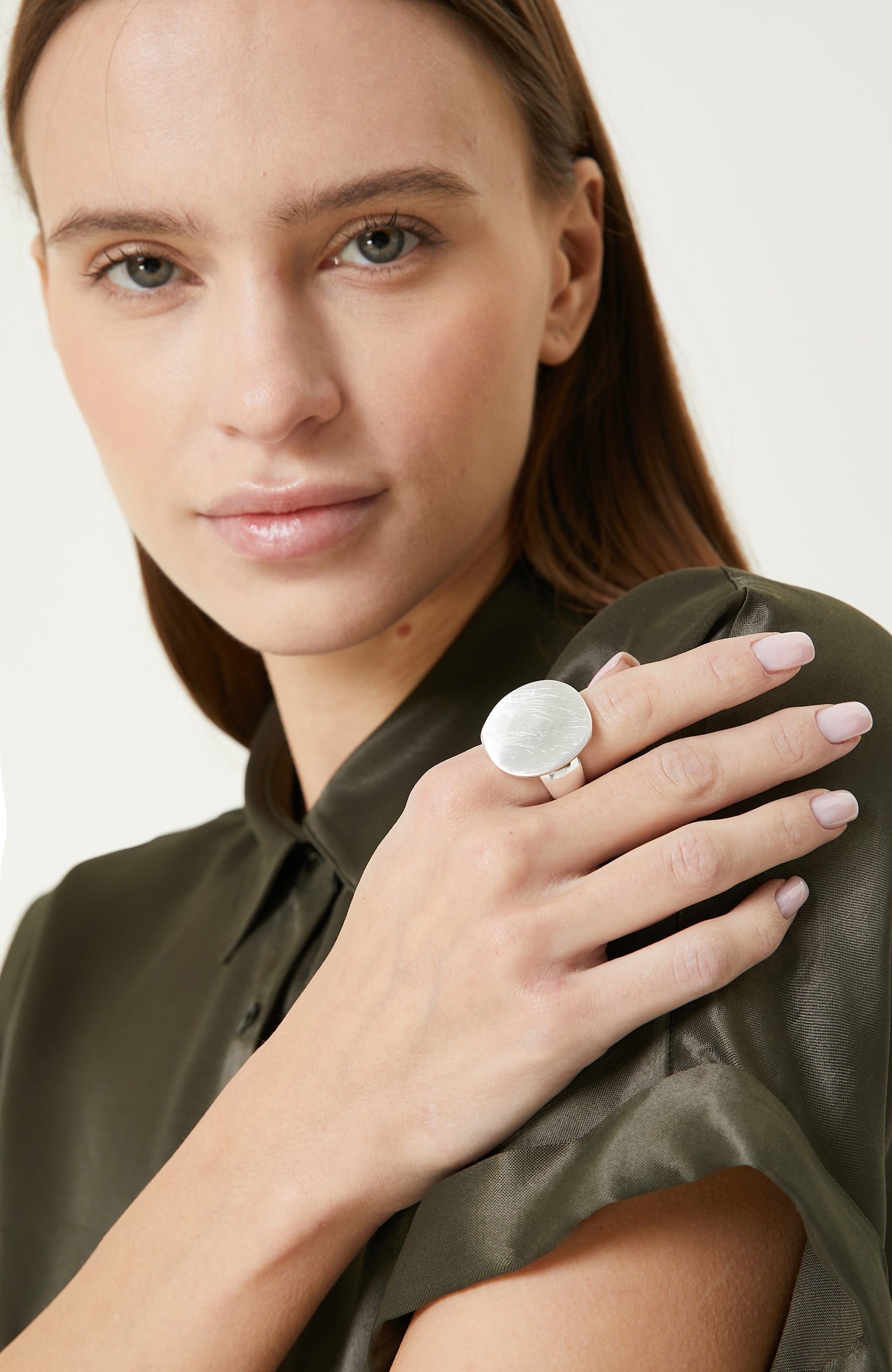 WOMEN'S RING