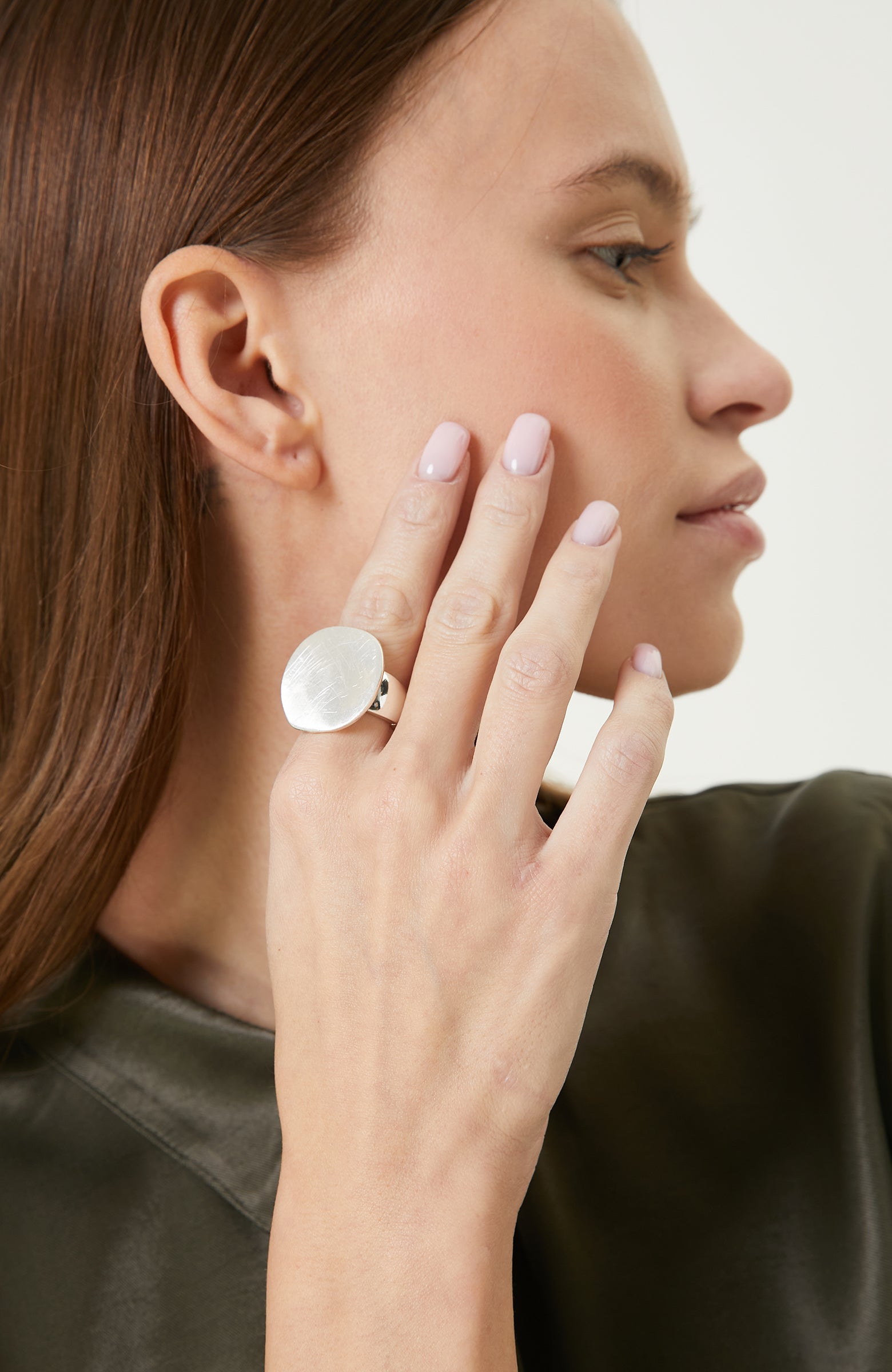 WOMEN'S RING