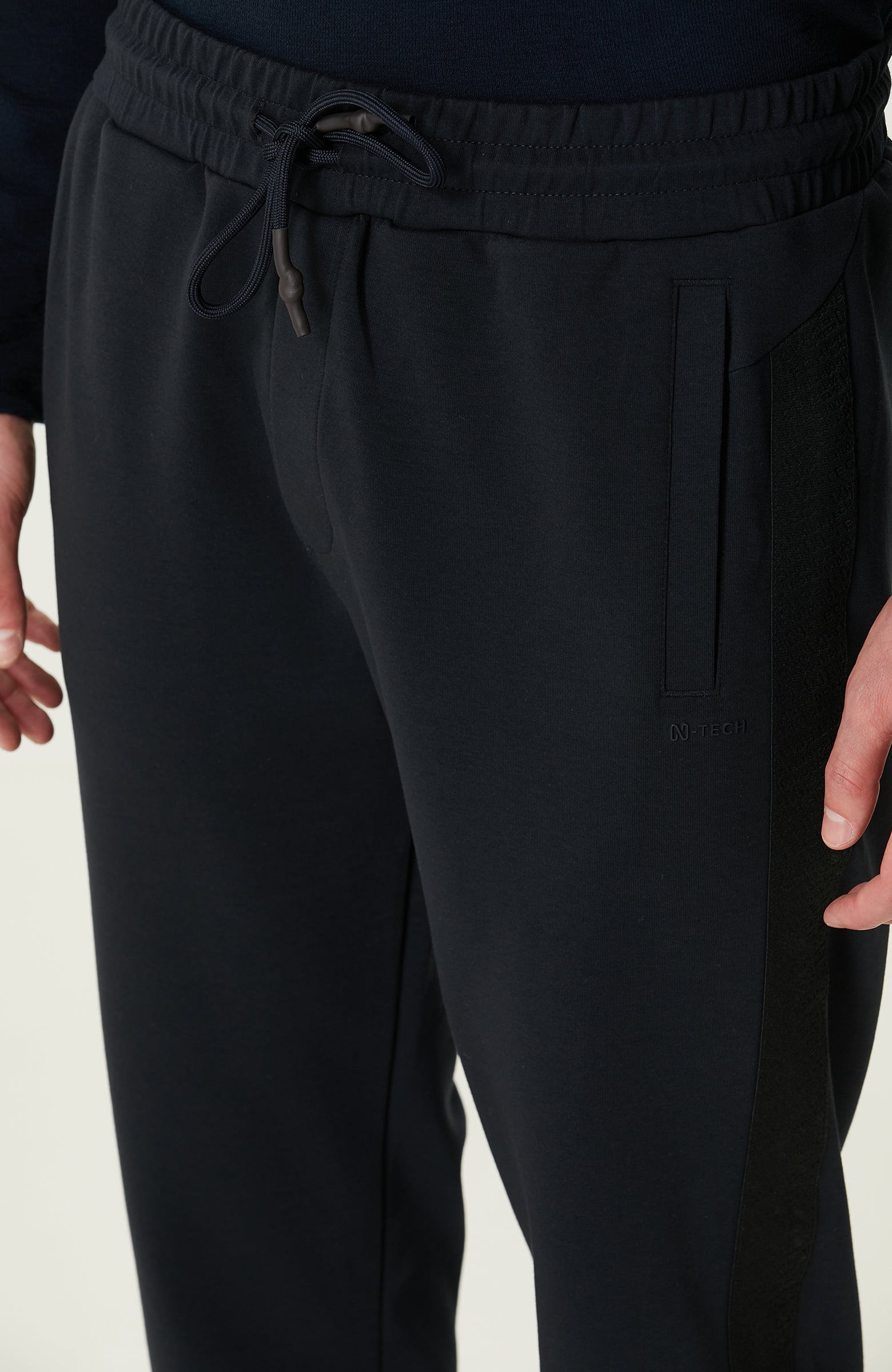 MEN'S TRACKSUIT