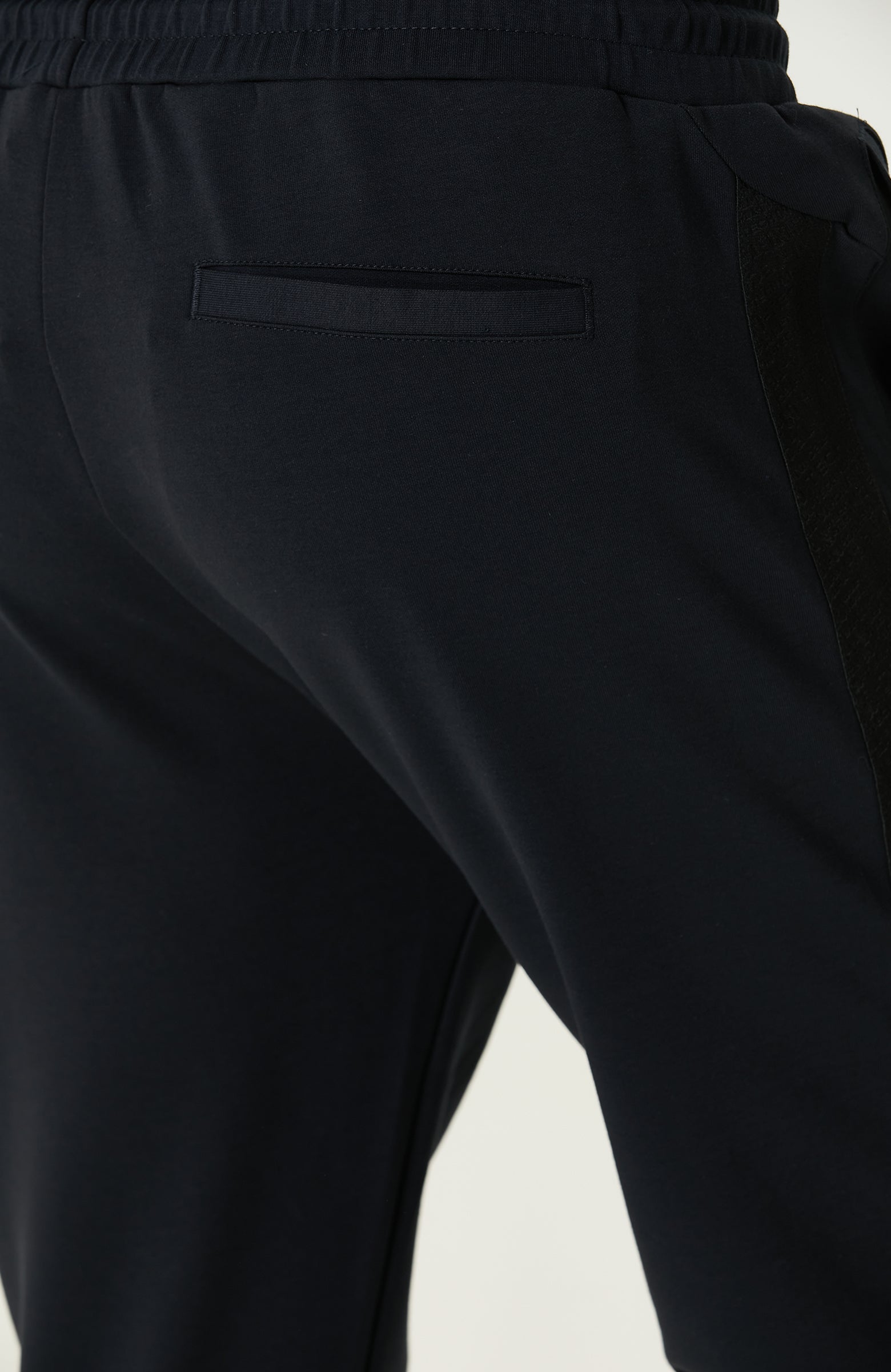 MEN'S TRACKSUIT