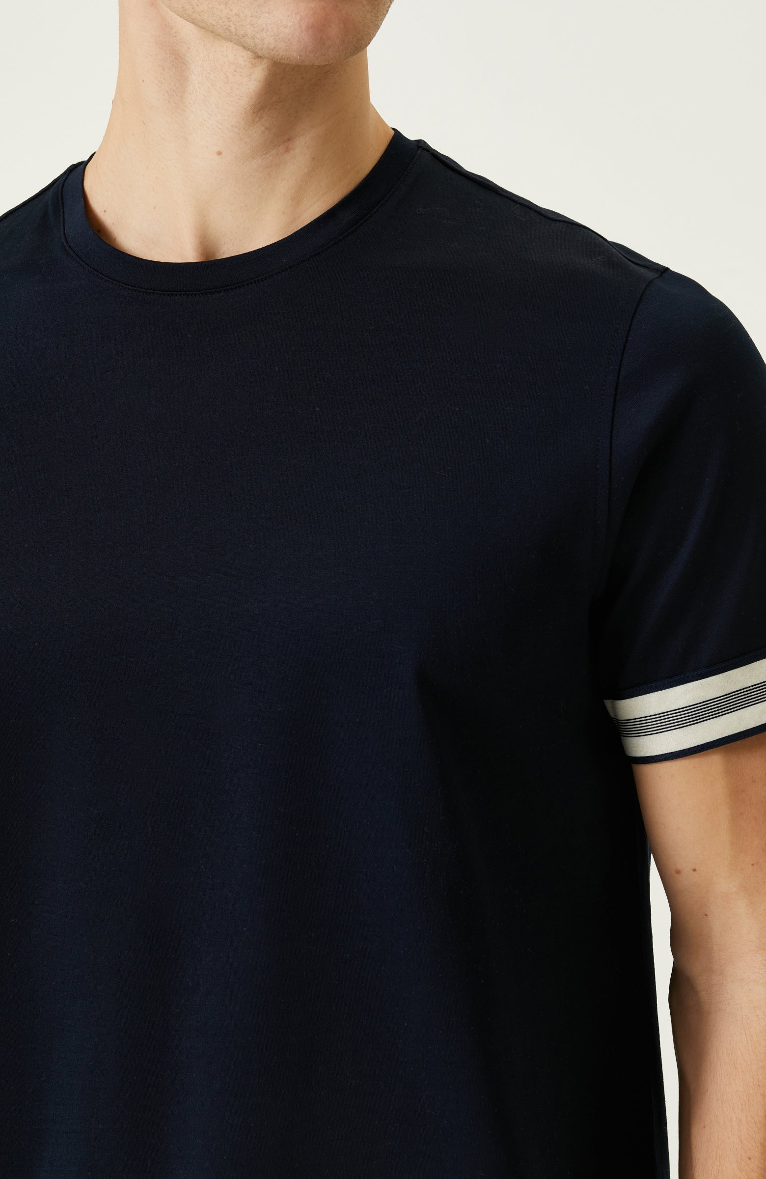MEN'S TSHIRT