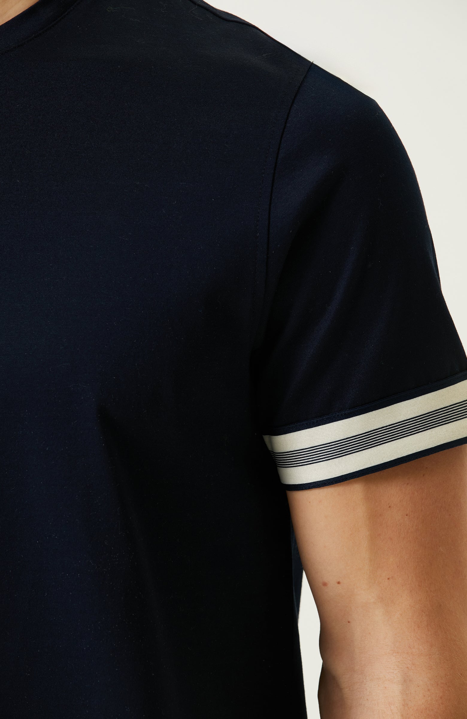 MEN'S TSHIRT